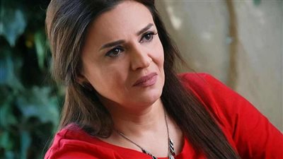 الفنانة لينا حوارنة تكشف لأول مرة عن عمرها الحقيقي والجمهور في صـ.ـدمـ.ـة كبيرة. 