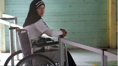 قصة فتاة لا تستطيع المشي