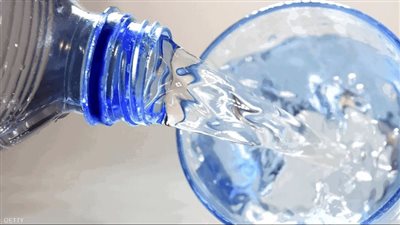 أضرار شرب الماء بكثرة