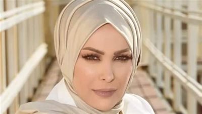 من بعد سنوات محجبة .. الفنانة #أمل_حجازي تخـلع الحجـاب