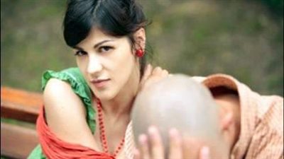 في قديم الزمان .. تجادل رجل مع زوجته وقال لها انتى لاتفقهين شيئاً  من الفطنه