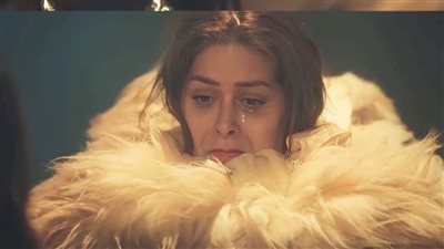 ما المغزى من مشهد  لبس  إمارات رزق الخاروف 