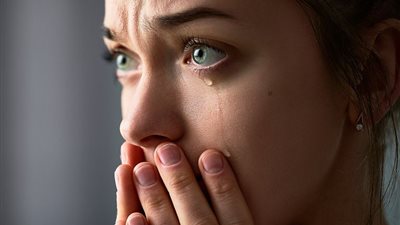 تقول صاحبة القصة عشت حياة اقل مايقال عنها إنها حزينة 