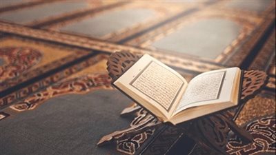 ما الشيء الذي ذكر  في القرآن الكريم ، مرة ككذبة و مرة كدليل و أخرى كعلاج ؟