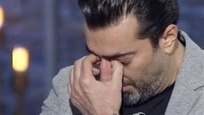 الفنان باسم ياخور يبكي على الهواء ويخرج عن صمته ويتحدث عن موقف صعب ويبوح بسر كتمه لمدة 10 سنوات أحدث ضجة على مواقع التواصل!