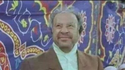 ټوفي رجل ثري خارج بلاده، ووصل خبر ۏفاته إلى أولاده وحدد ولده الكبير يوم العزاء