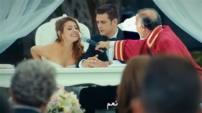 استيقظ «حاتم» من غفلته على صوت رسالة استقبلها هاتفه، فأمسك بالهاتف ليرى حب عمره 