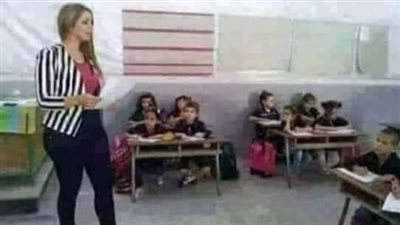 معلمة في المدرسة تقول  لأحد الطلاب