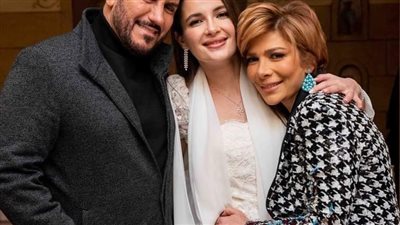 شام الذهبي ترد على اخبار طلاق والدتها 