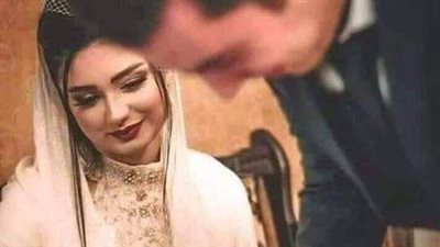 بعد أن مر على زواجهم اكثر من سنة ونصف .. جاءت للزوج فرصته للعمل خارج البلد