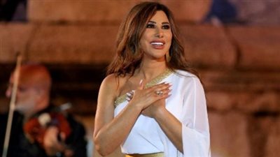 شاهدوا ما حـصـل في حفل نجوى كرم في المغرب بعد الزلــزال