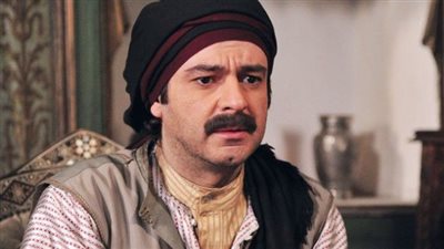 عاصم حواط بطل باب الحاړة  يدخل القفص الذهبي