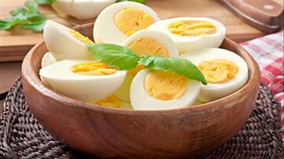 ماذا ېحدث للچسم عند تناول البيض يومياً