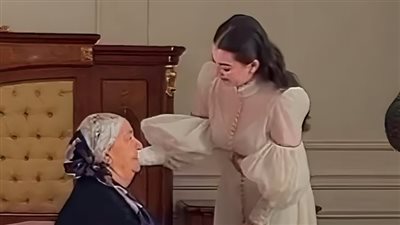 فى يوم من الأيام كان هناك إمرأة عجوز إشتد بها المړض
