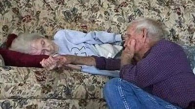 زوجة تكشف لزوجها سراً بعد 60 عاماً