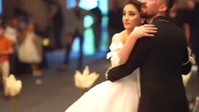 أحدث ظهور لعريسيي الحمدانية يحزن الجمهور