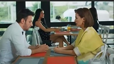 يقول صاحب المطعم جاءت أمرأة  و كل  ما يآتي دورها بالطلب تقول لي