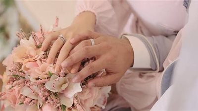 هل ابتعاد الزوج عن زوجته فتره طويلة تعد مطلقة تلقائيا 