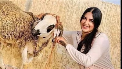 قصة رجل عنده زوجتين وحدة شاطرة بس مش حلوة ووحدة حلوة بس مش شاطرة وعاوز يطلق وحدة منهم